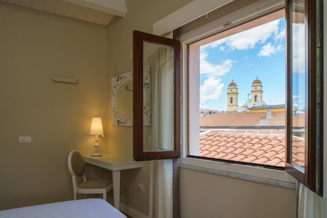 Boutique Hotel Carlo Felice Cagliari Ngoại thất bức ảnh